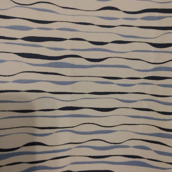 Lularoe Liv - Picture 3 of 4